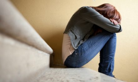 Έφηβοι και τάσεις αυτοκτονίας : Προσέγγιση από τους γονείς